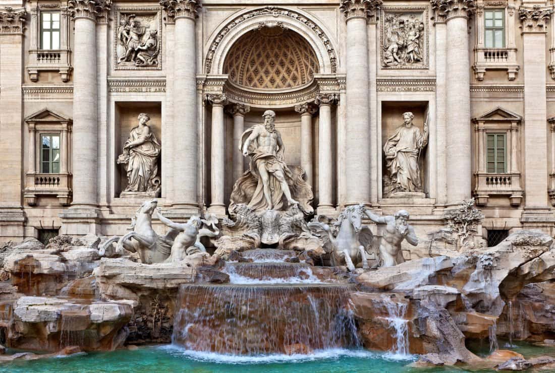 Du- lich- Chau Au- mua -nao -dep- nhat- Dai- phun- nuoc-Trevi -Fountain- o -Rome -Vietstreet -Travel 2-min